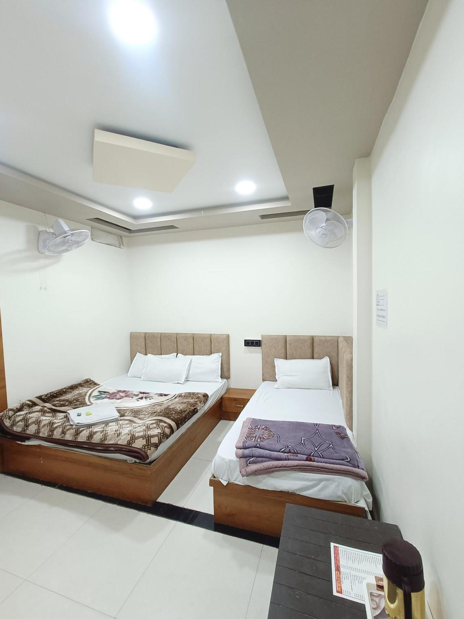 Hotel Shreem Ujjain Δωμάτιο φωτογραφία